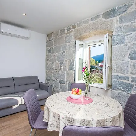 Stone Paradise 2 Appartement *