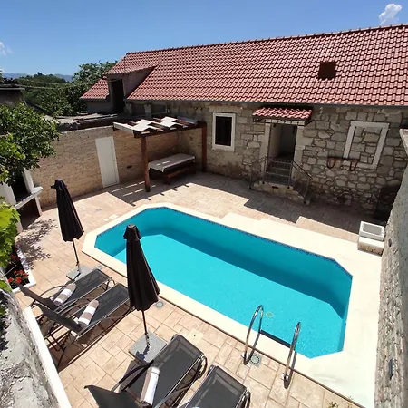 Stone Paradise 2 Appartement *
