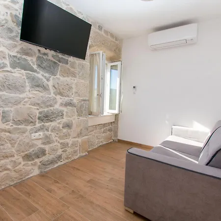 Stone Paradise 2 Appartement Čisla